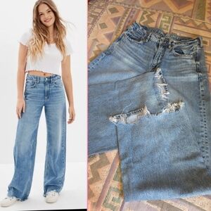 American Eagle Super High Rise Baggy Wide Leg Jeans Size 8 Regular